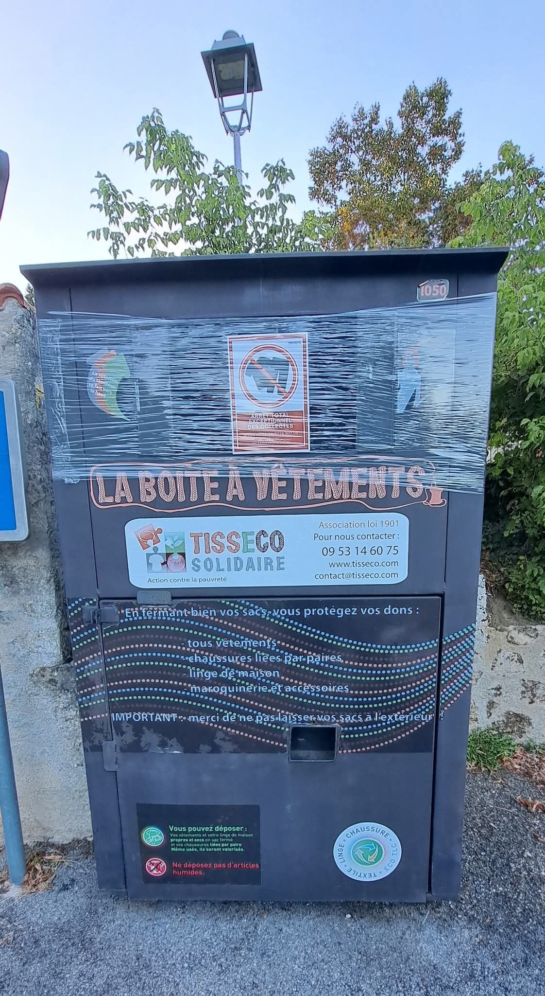 INTERRUPTION DEPOTS BORNE DE COLLECTE DE VETEMENTS
